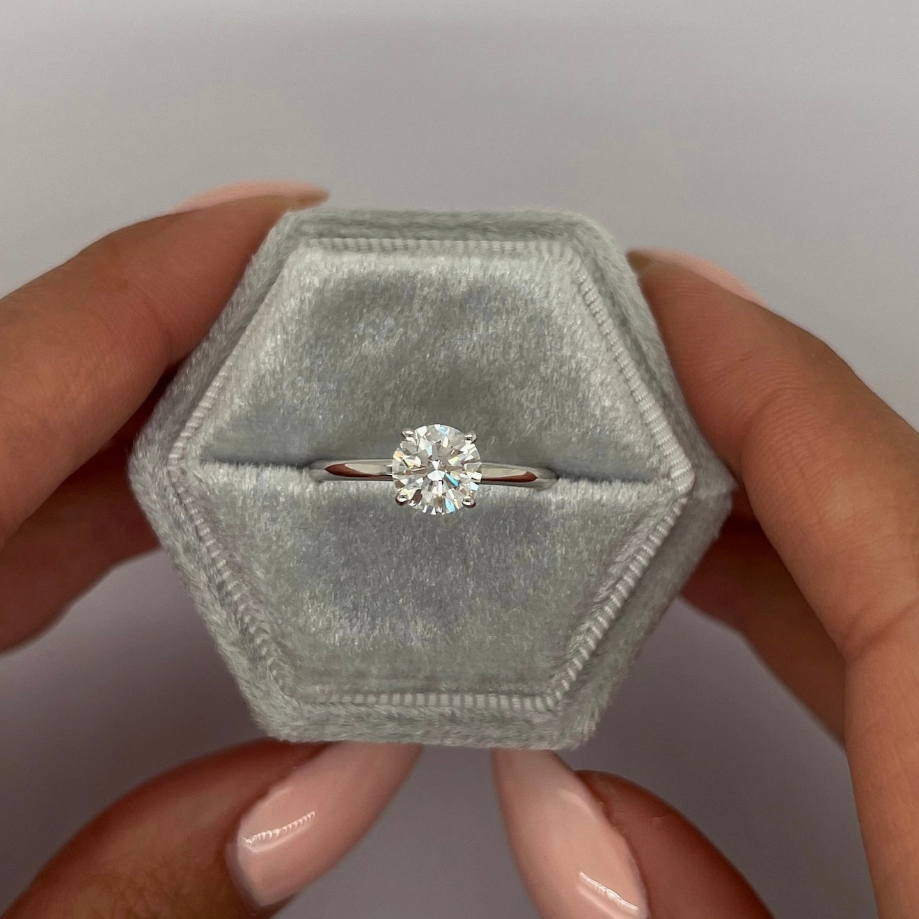 1.0 Ctw Round-Cut Solitaire Diamond Ring in 14K Gold