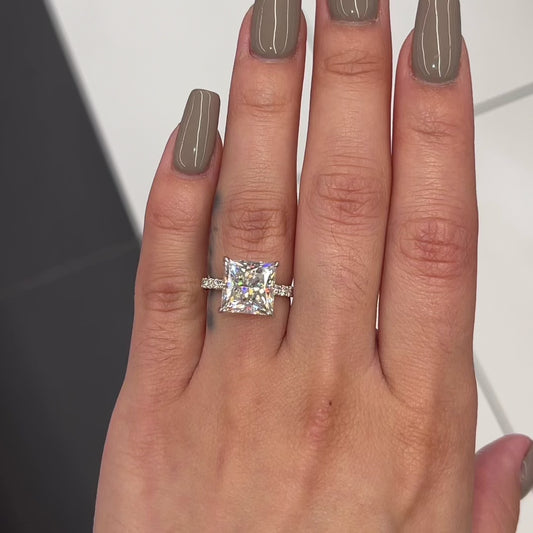 5.5 Ctw Princess-Cut Diamond Ring in 14K Gold