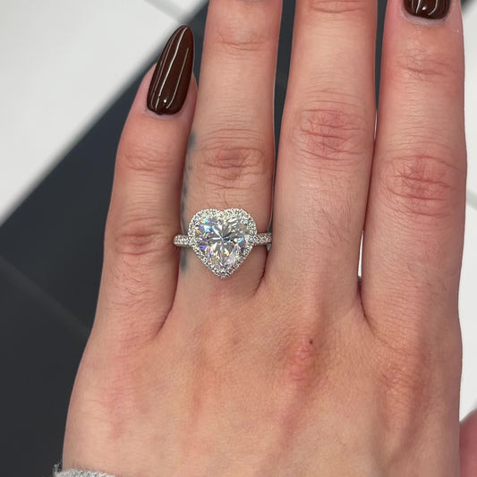 4.0 Ctw Heart-Cut Halo Diamond Ring in 14K Gold