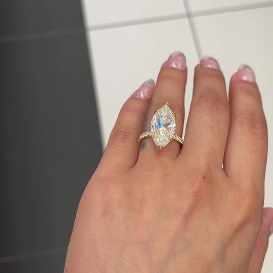 7.5 Ctw Marquise-Cut Diamond Ring in 14K Gold