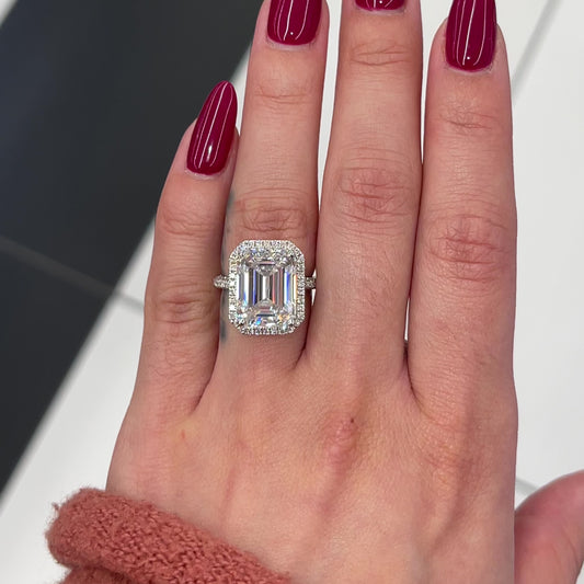 8.0 Ctw Emerald-Cut Diamond Halo Ring in 14K Gold