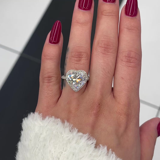 6.0 Ctw Heart-Cut Diamond Halo Ring in 14K Gold