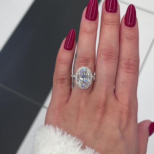 8.0 Ctw Oval-Cut Diamond Halo Ring in 14K Gold
