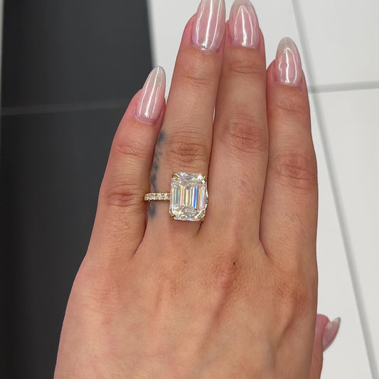 7.5 Ctw Emerald-Cut Diamond Ring in 14K Gold