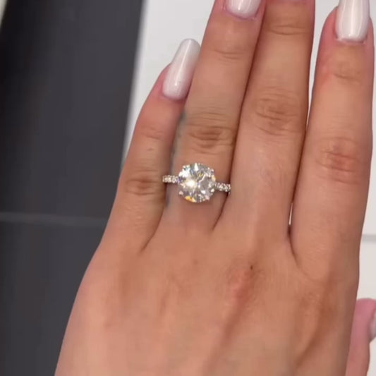 3.5 Ctw Round-Cut Pavé Diamond Ring in 14K Gold